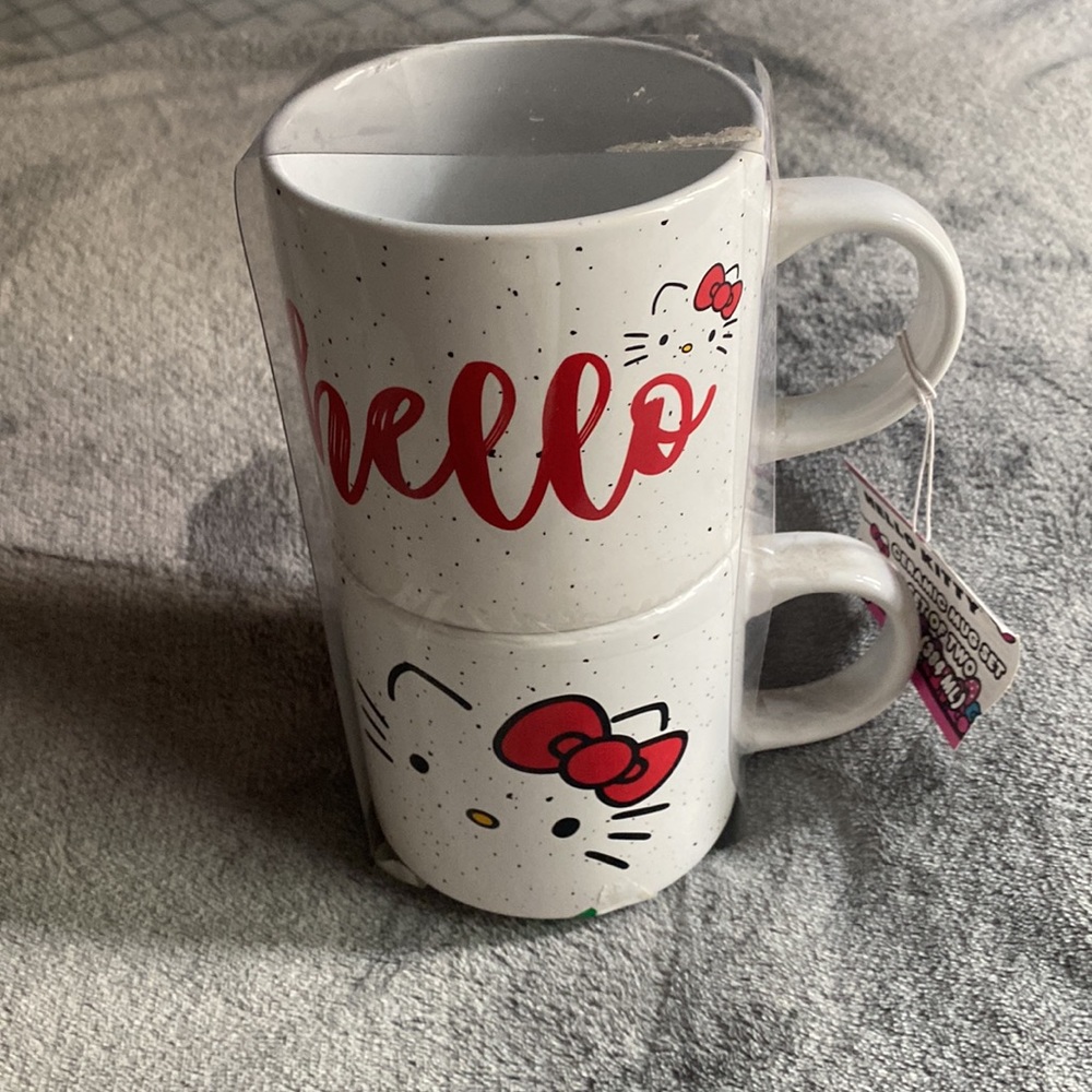 Hello Kitty Script Ceramic Mug Stack Set - Picture 8 of 8